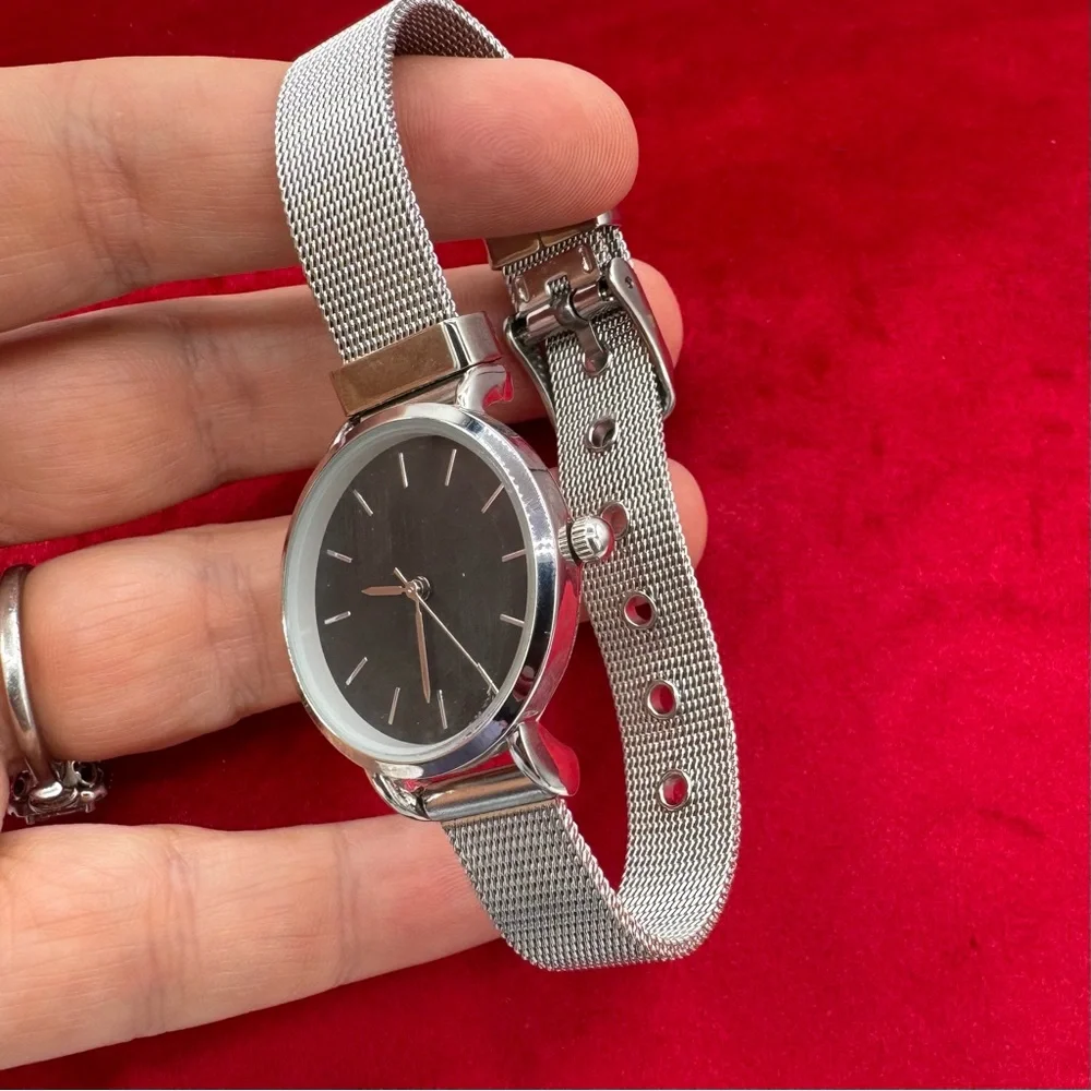 Vintage Minimalist Black‎ Dial Watch Japan Quartz Stainless Steel Mesh Band
